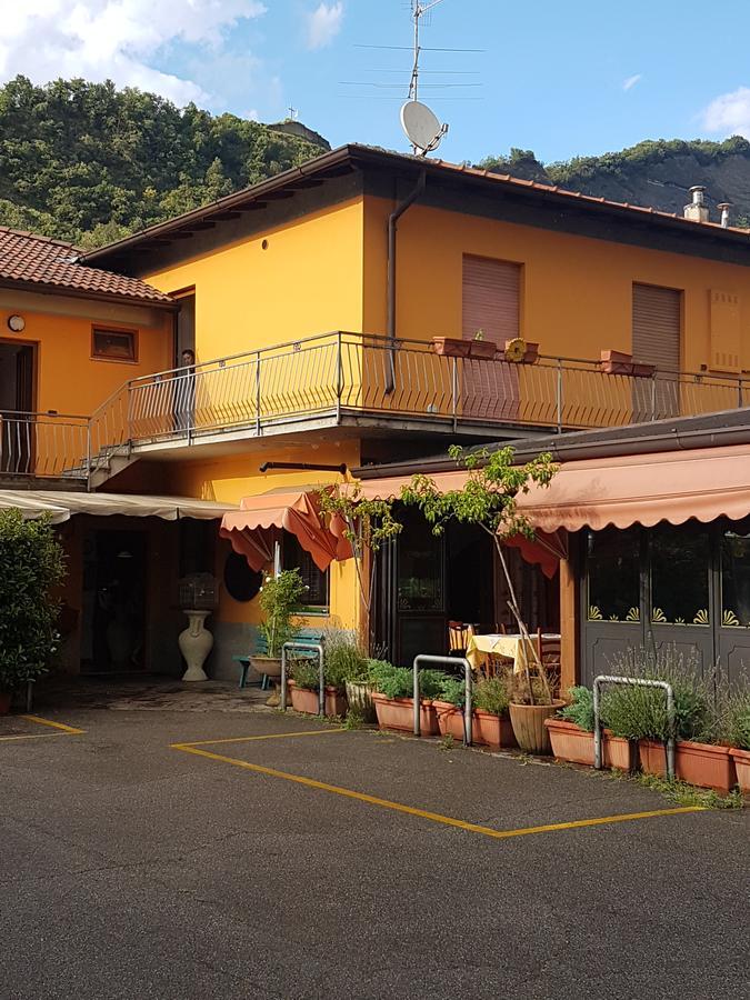 Macloud Pub B&B Sarnico Esterno foto